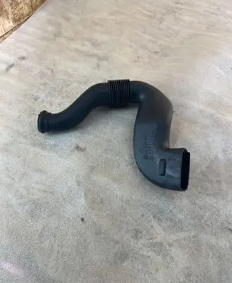 Volkswagen Fox Air intake hose/pipe 6Y0129618A