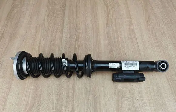 BMW 8 G16 Rear shock absorber with coil spring 6878127 6866806