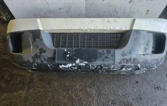 Iveco Daily 35 - 40.10 Front bumper