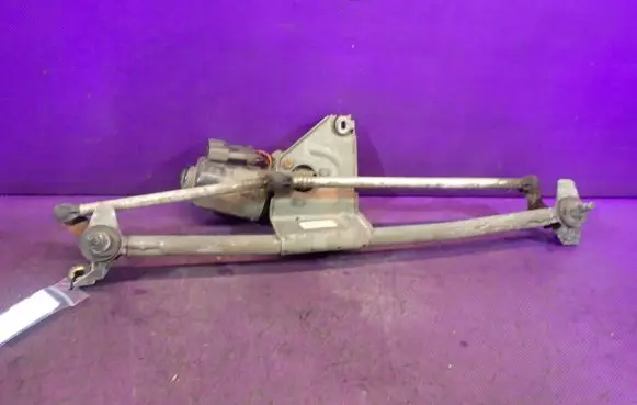 Opel Astra G Front wiper linkage and motor