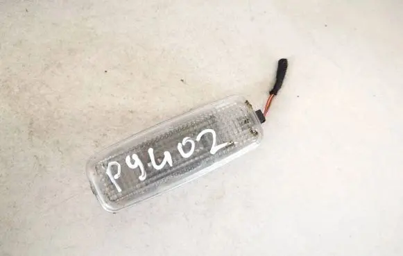 Audi A4 S4 B6 8E 8H Other interior light 4d0947105a