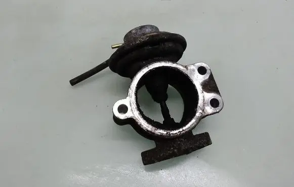 Toyota Land Cruiser (J120) EGR valve 101300660 2580030010