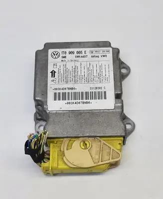 Volkswagen Touran II Airbag control unit/module 1T0909605E