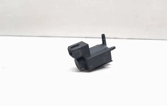 BMW X3 F25 Vacuum valve 7810831