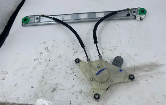 Renault Master III Front door window regulator with motor 807200008R