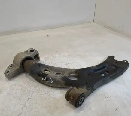 Volkswagen Golf Plus Front control arm 1K0199231J