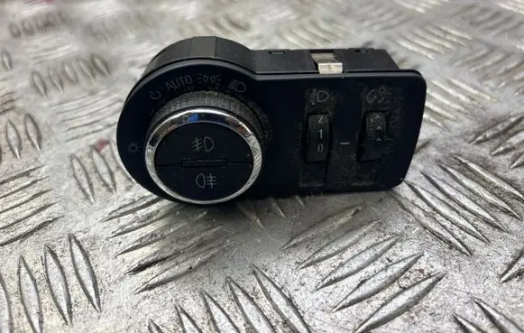 Opel Insignia A Light switch 13268702