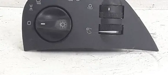 Seat Ibiza II (6k) Light switch