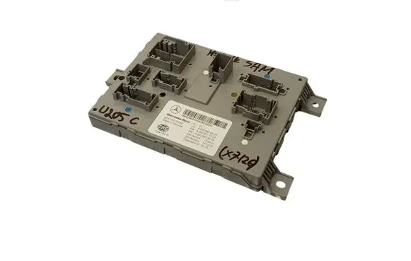 Mercedes-Benz C W205 SAM control unit A2059008304