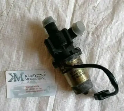Mercedes-Benz E W124 Water pump 0008359464