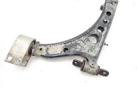 Opel Insignia B Front lower control arm/wishbone 84198833 84198829