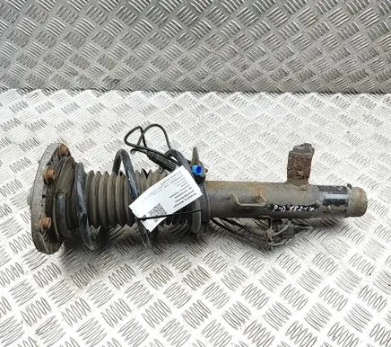BMW 3 F30 F35 F31 Front shock absorber/damper 6874520