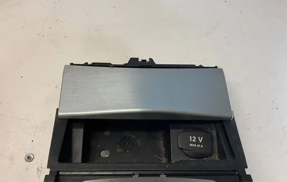 Car ashtray