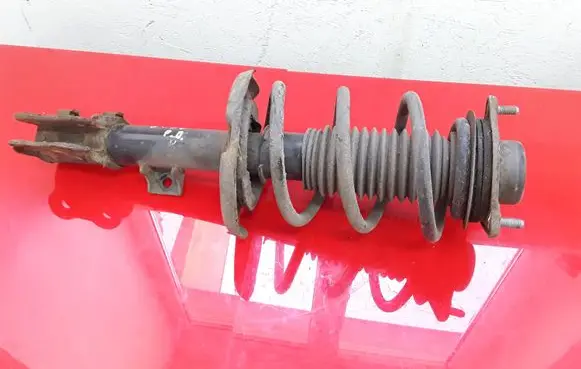 Hyundai i40 Front shock absorber with coil spring 546613Z130