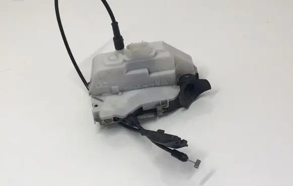 Renault Megane II Front door lock 027776