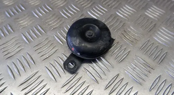 Toyota RAV 4 (XA50) Horn signal 8651020280