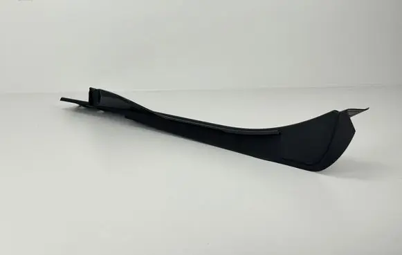 BMW 2 G42 Fender end trim 51768497752 8497752 5176