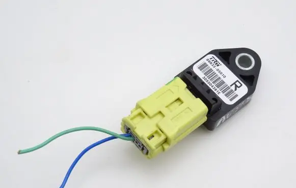 Toyota Avensis T250 Airbag deployment crash/impact sensor 8983305010