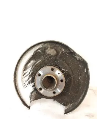 Rear wheel hub