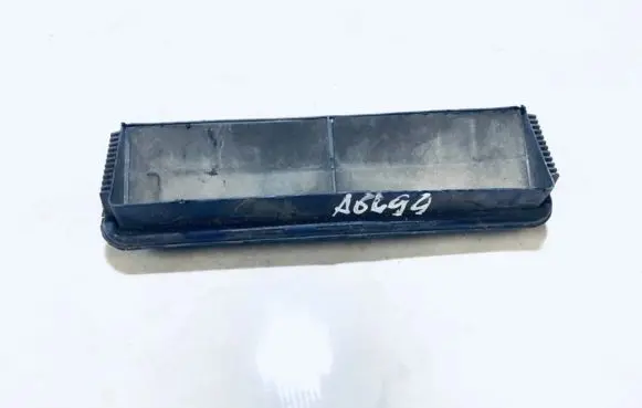 Volkswagen New Beetle Air intake duct part