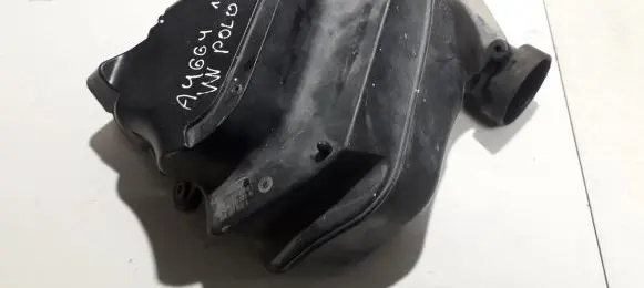 Intake resonator