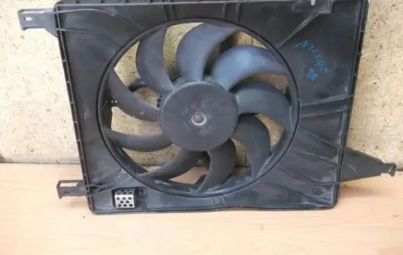 Nissan Navara Electric radiator cooling fan