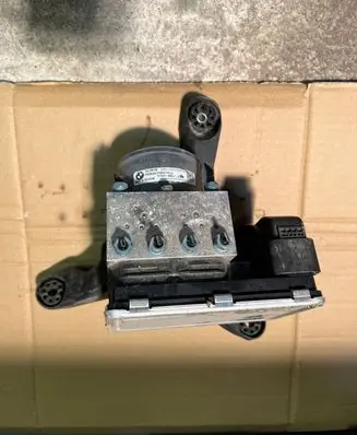 BMW 2 F46 ABS Pump 6882564