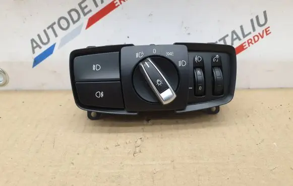 BMW 2 F46 Light switch 6824890