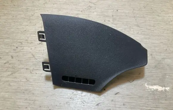 Nissan Leaf II (ZE1) Dashboard side end trim 681353NL0A