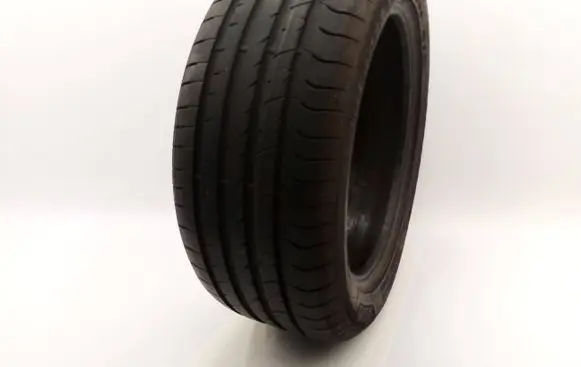 Renault Clio II R18 summer tire 