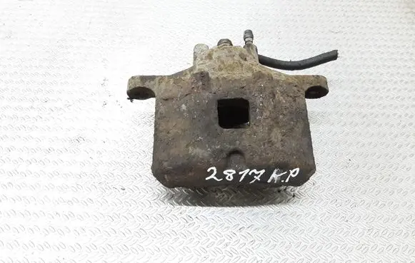 Mitsubishi Lancer VIII Front brake caliper