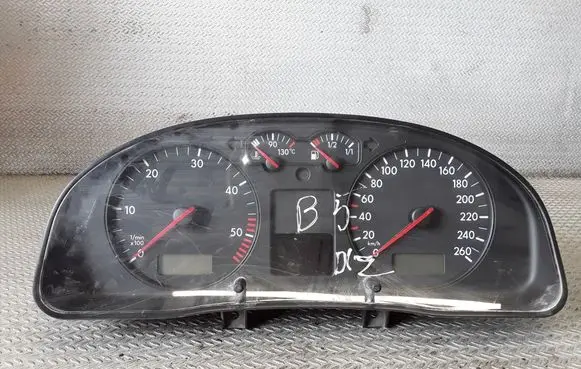 Volkswagen PASSAT B5 Speedometer (instrument cluster)
