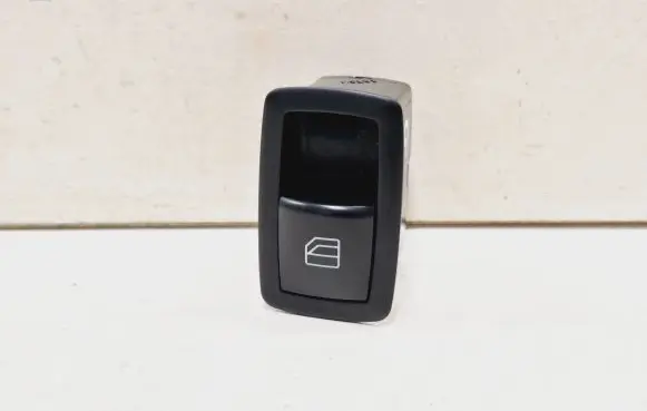 Mercedes-Benz R W251 Electric window control switch A2518200510 9051679300 03128150