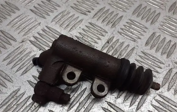 Toyota Yaris Clutch release bearing slave cylinder 