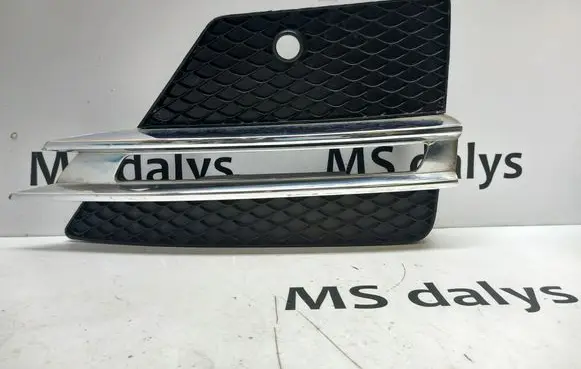 Mercedes-Benz ML W166 Front fog light trim/grill A1668852922 1668852922 A1668851474