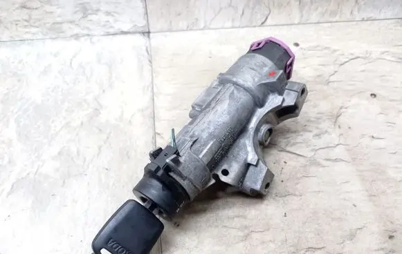 Skoda Fabia Mk1 (6Y) Ignition lock 4B0905851C