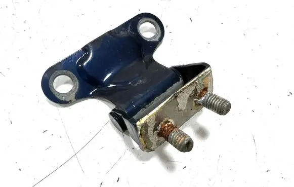 Toyota Avensis T270 Tailgate/trunk/boot hinge