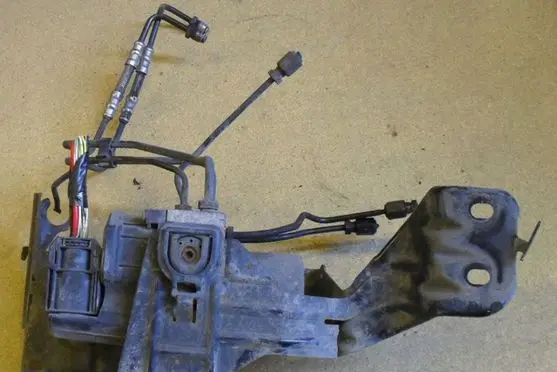 Ford Mondeo Mk III ABS Pump 1S7T14A464
