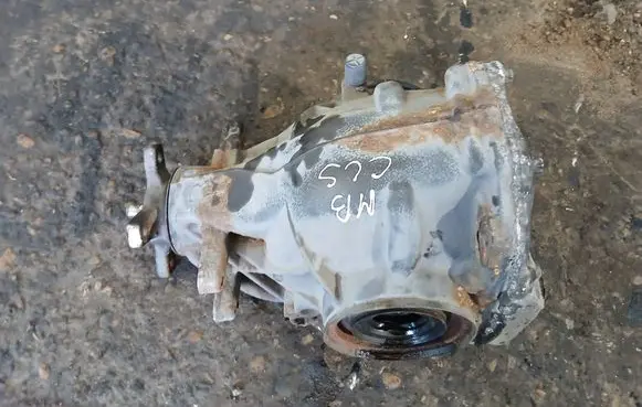Mercedes-Benz CLS C219 Rear differential 