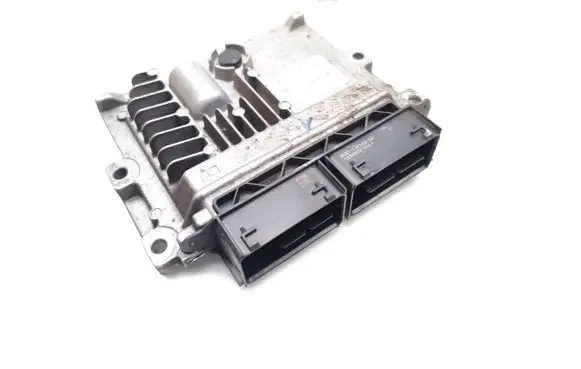 Ford Mondeo MK V Engine control unit/module DS71-12B684-XC 28575336 HS7A-12A650-CBA