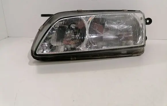 Mazda 626 Headlight/headlamp 082161136L