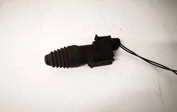 Opel Vectra C Bonnet alarm switch sensor 90355463