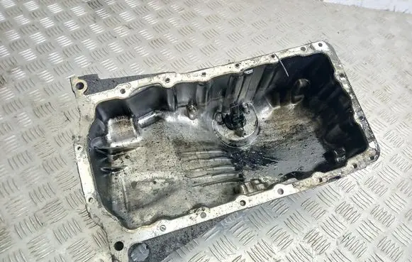 Volkswagen PASSAT B5.5 Oil sump 06B103603N