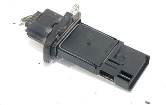 Nissan Juke I F15 Mass air flow meter 226807S000