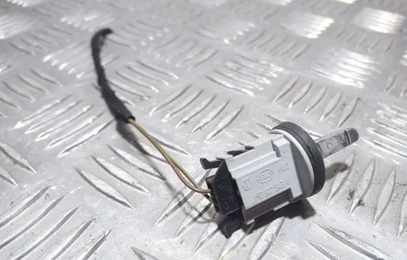 Interior temperature sensor
