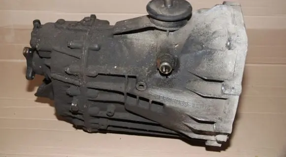 Volkswagen II LT Manual 5 speed gearbox 711623 1595798