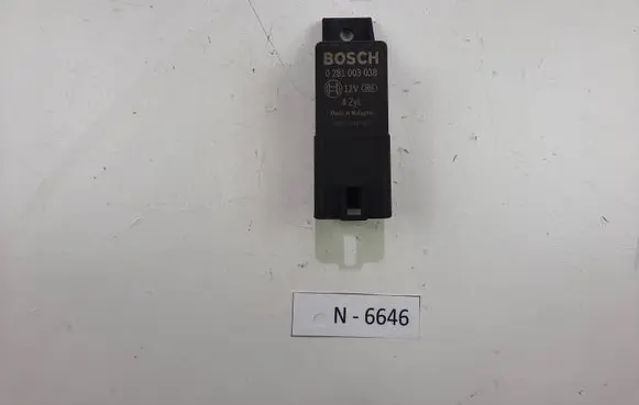 Glow plug pre-heat relay