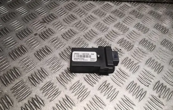 Land Rover Range Rover Sport L320 Seat heating relay 2R8314C724AA
