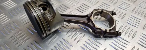 Opel Meriva A Piston with connecting rod