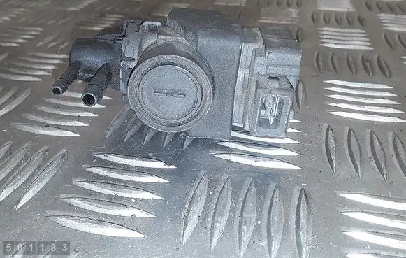 Renault Kangoo II Turbo solenoid valve 149566215r ev526